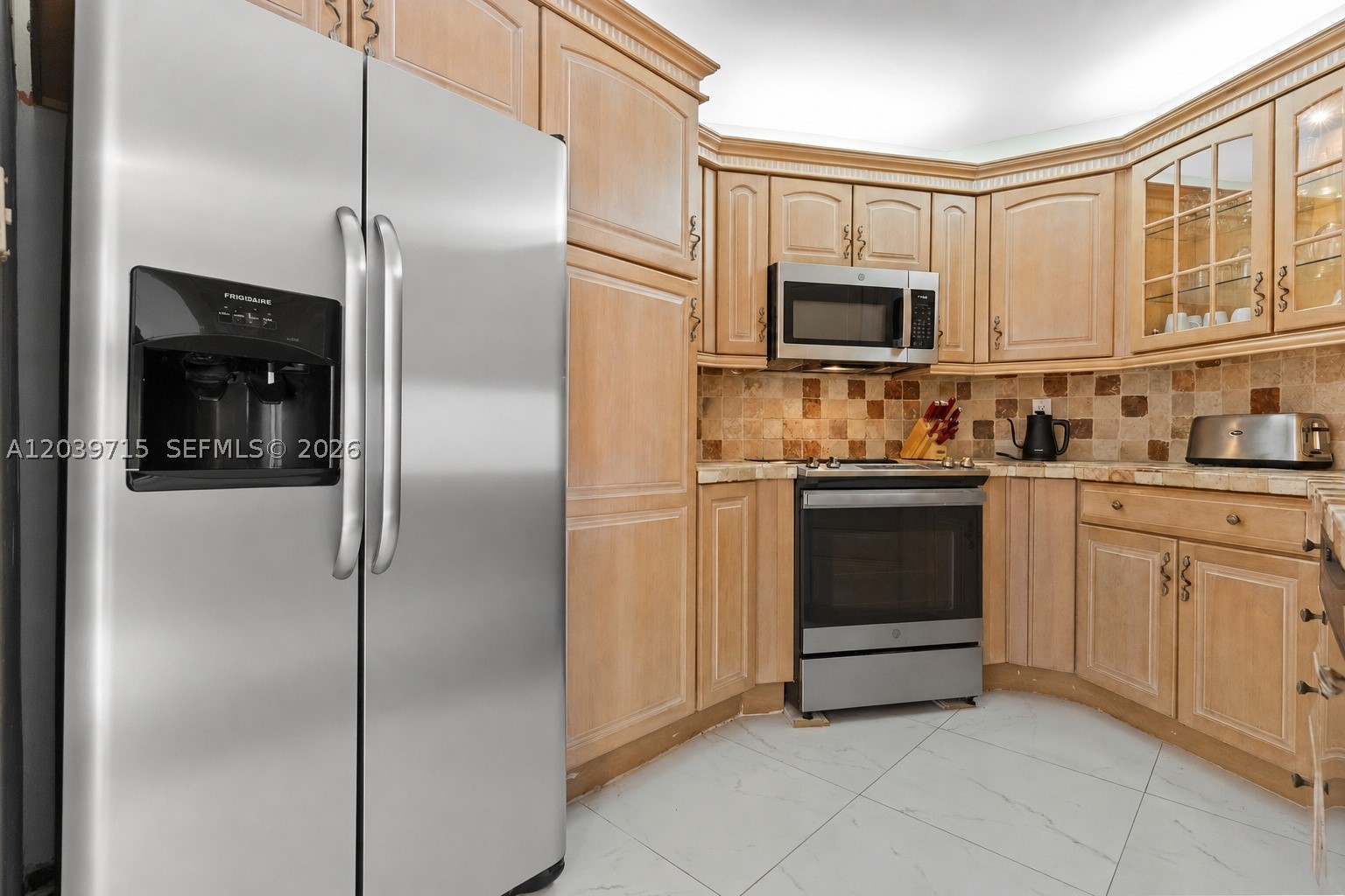 3725 S Ocean Dr 1410 Property Photo 9