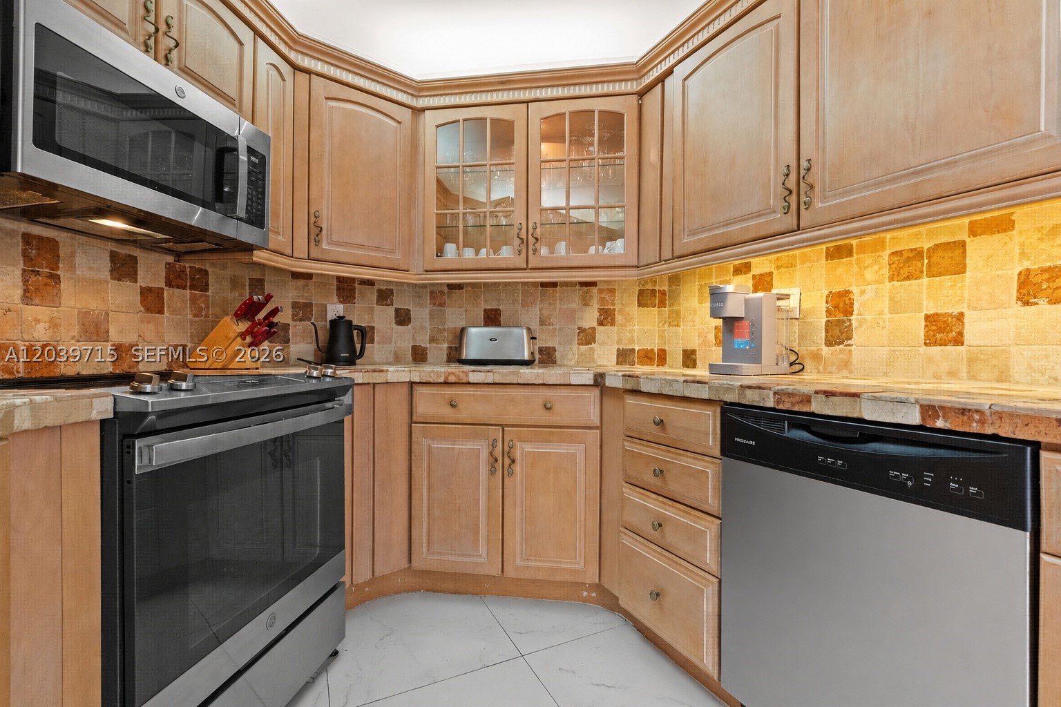 3725 S Ocean Dr 1410 Property Photo 10