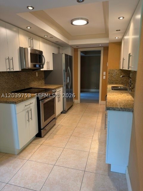 2000 Towerside Ter 301 Property Photo 12