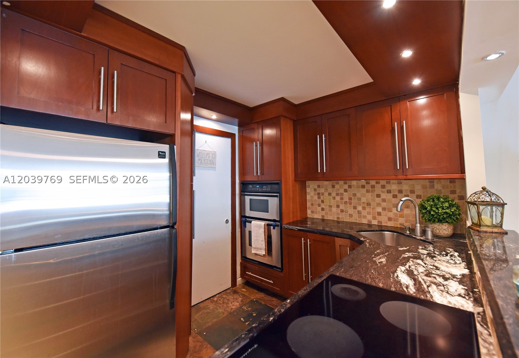 2016 Bay Dr 201 Property Photo 7