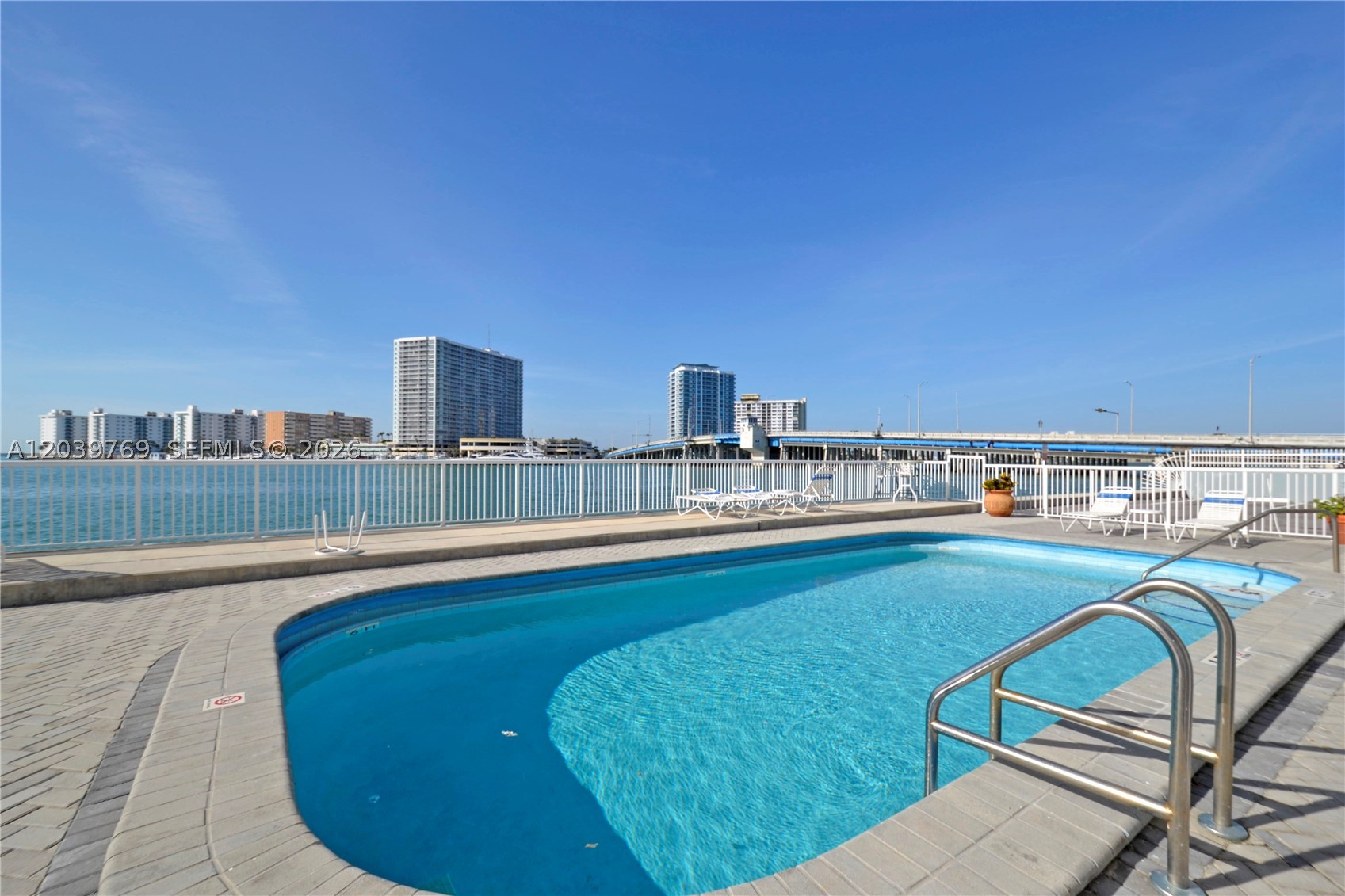 2016 Bay Dr 201 Property Photo 26