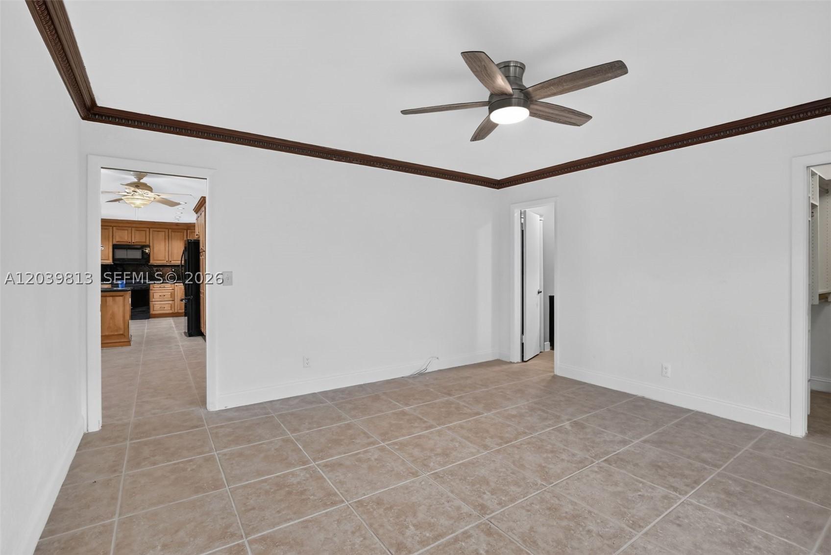 5511 Taylor St Property Photo 7
