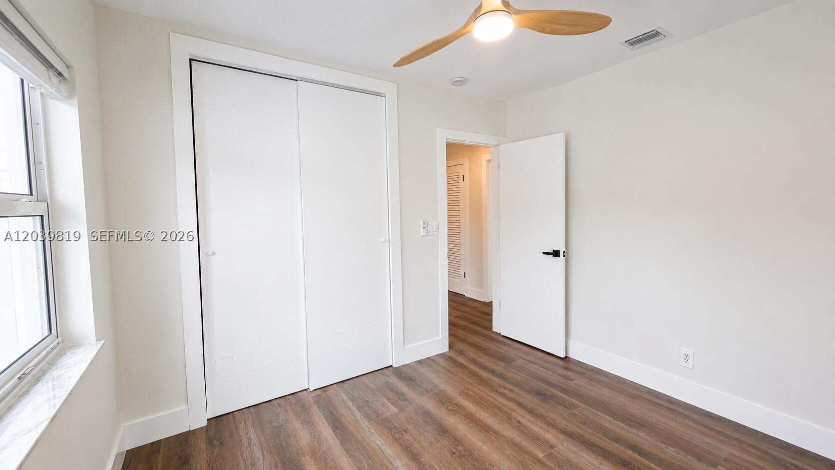 1155 Hayes St Property Photo 14