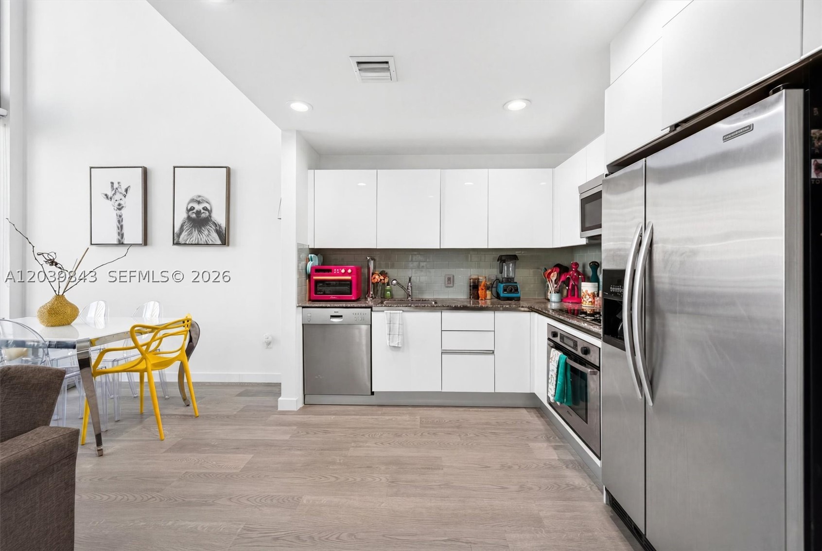 1050 Brickell Ave 420 Property Photo 8