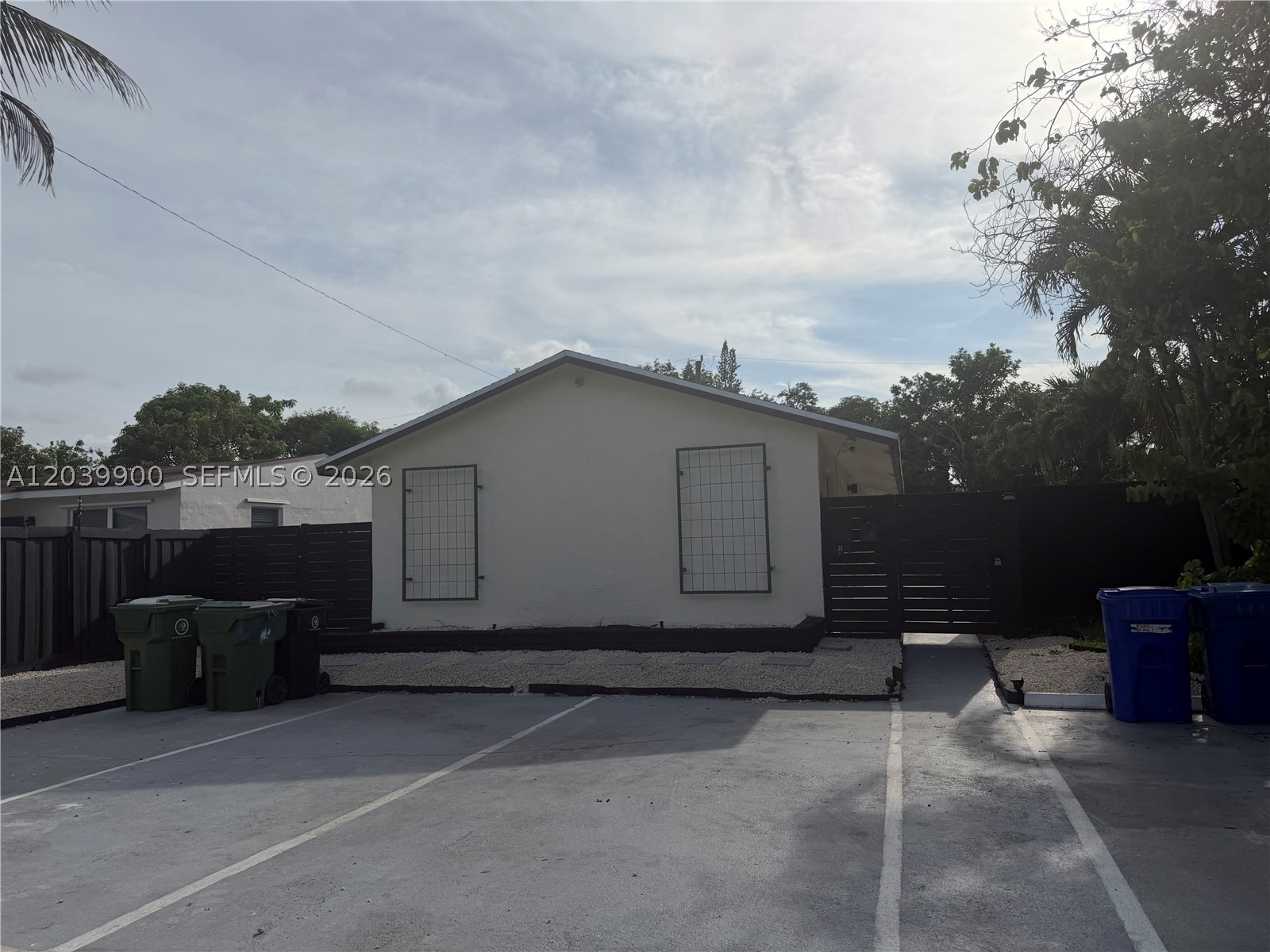1533 NW 2nd Ave 1 Property Photo 1