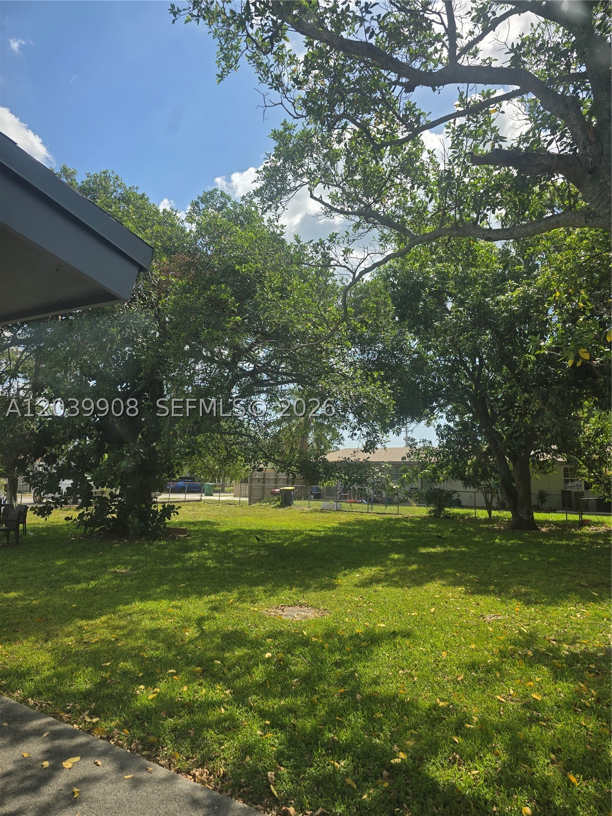 237 Sw 13th St 5 Property Photo 7