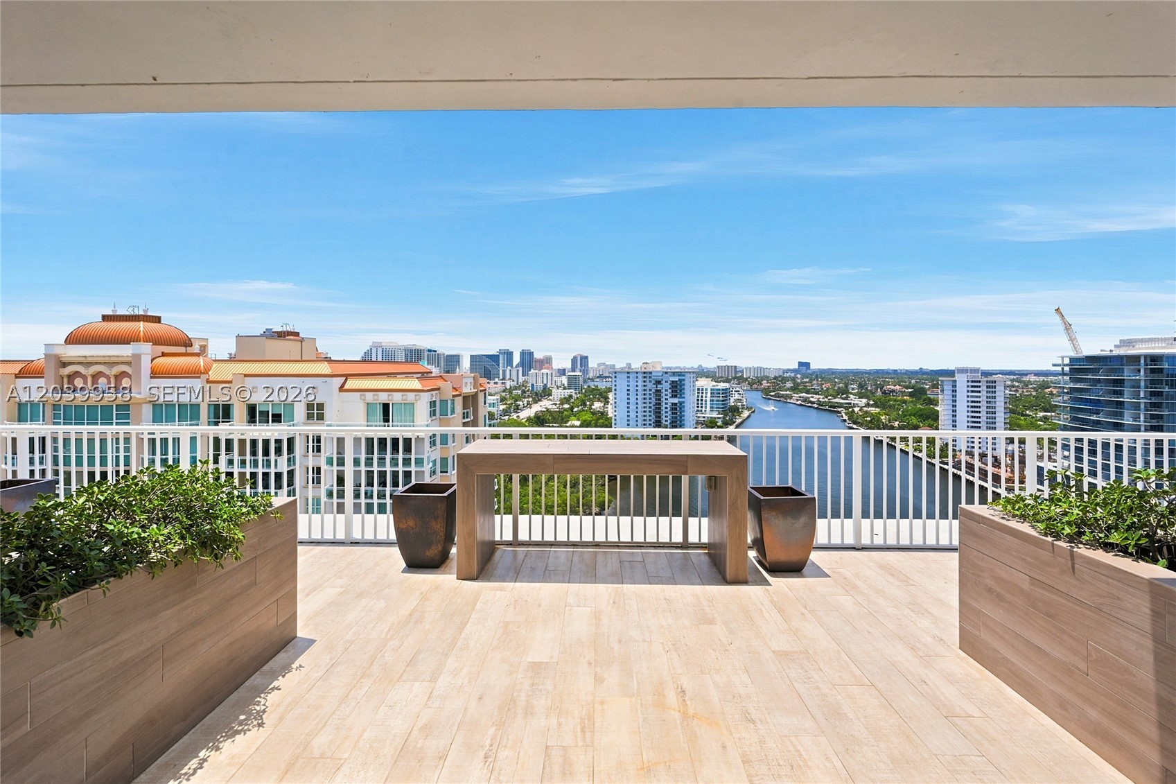 2800 E Sunrise Blvd Phg Property Photo 17