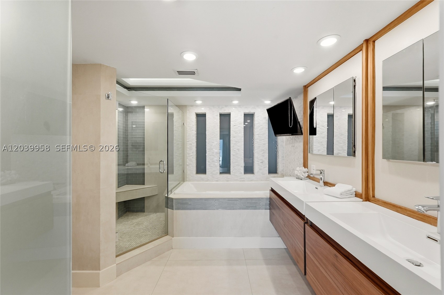 2800 E Sunrise Blvd Phg Property Photo 28
