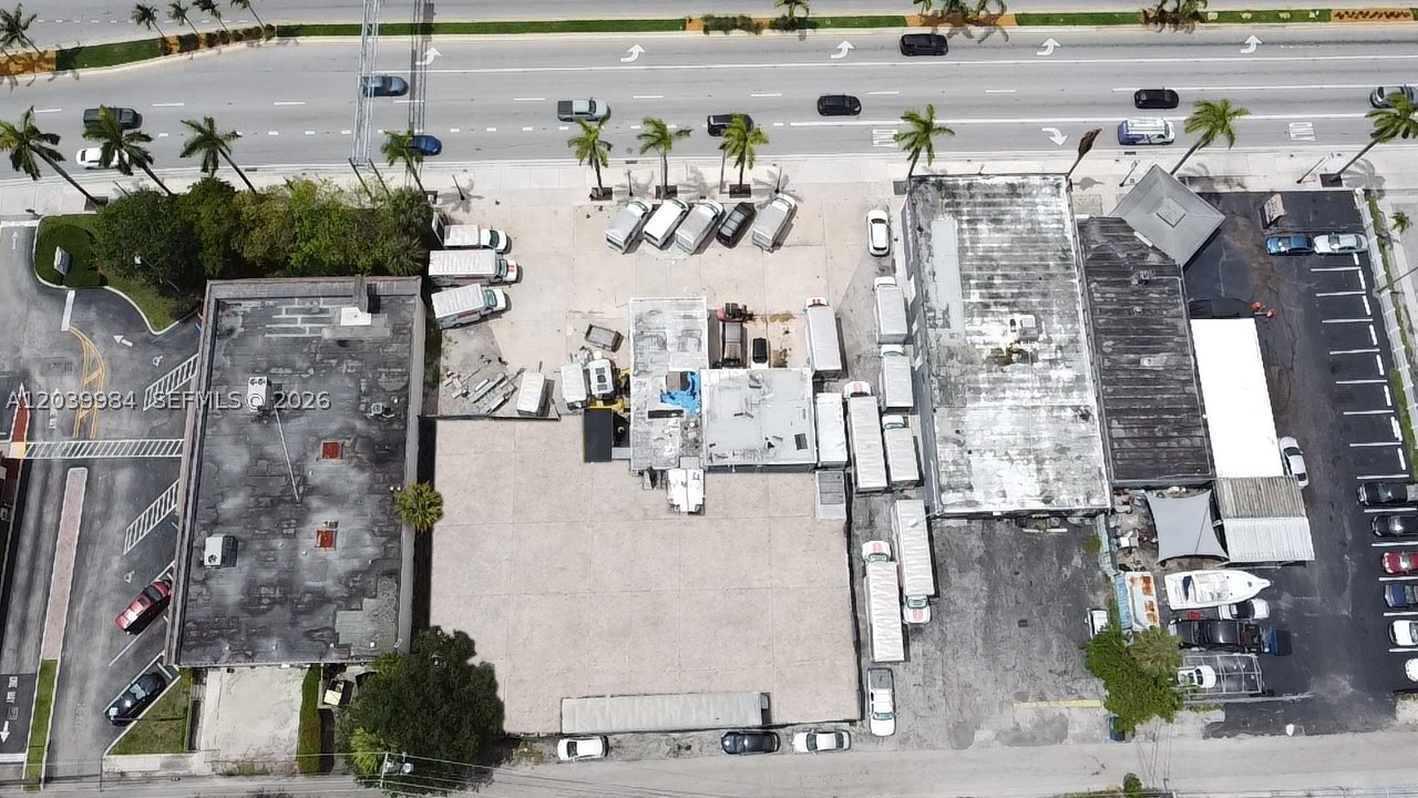 2828 Hollywood Blvd Property Photo 6