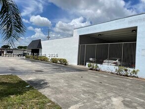 1771 S State Road 7 Property Photo 12