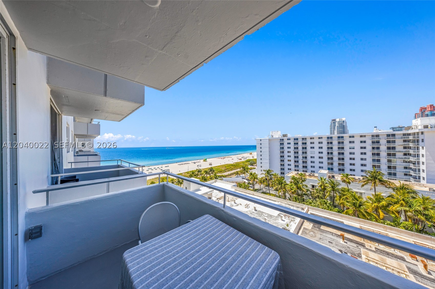 465 Ocean Dr 1009 Property Photo 2