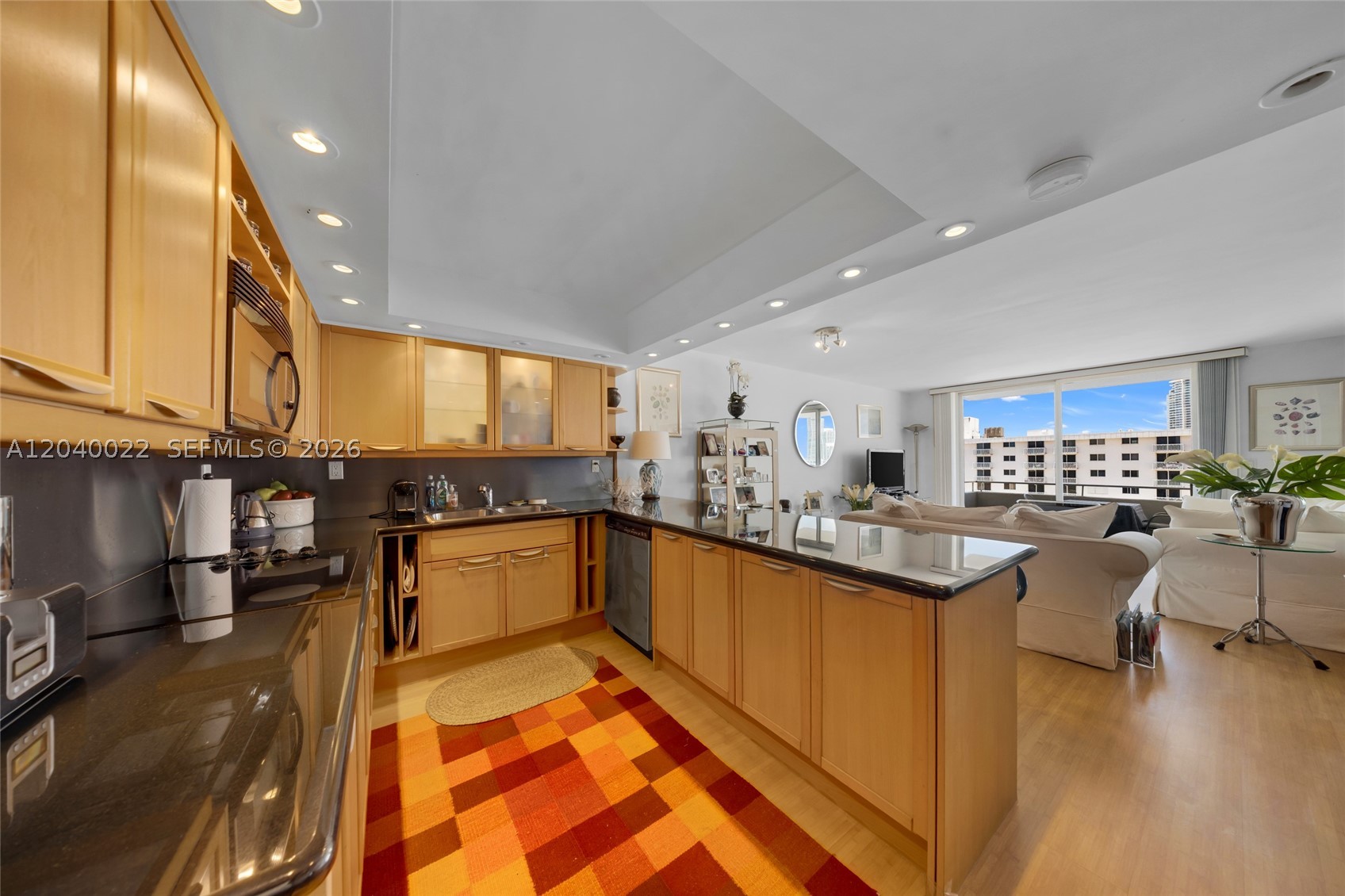 465 Ocean Dr 1009 Property Photo 6