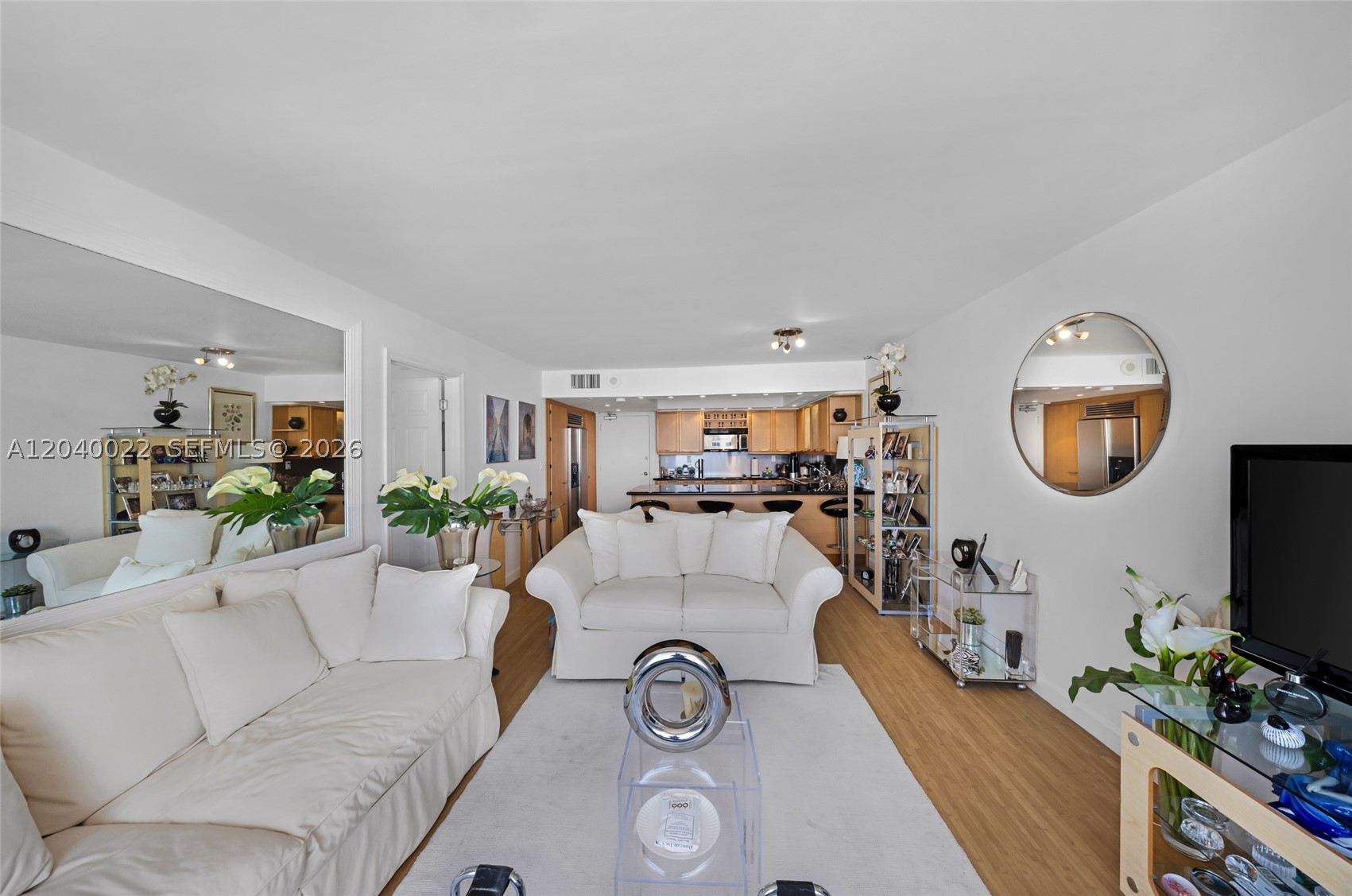 465 Ocean Dr 1009 Property Photo 15