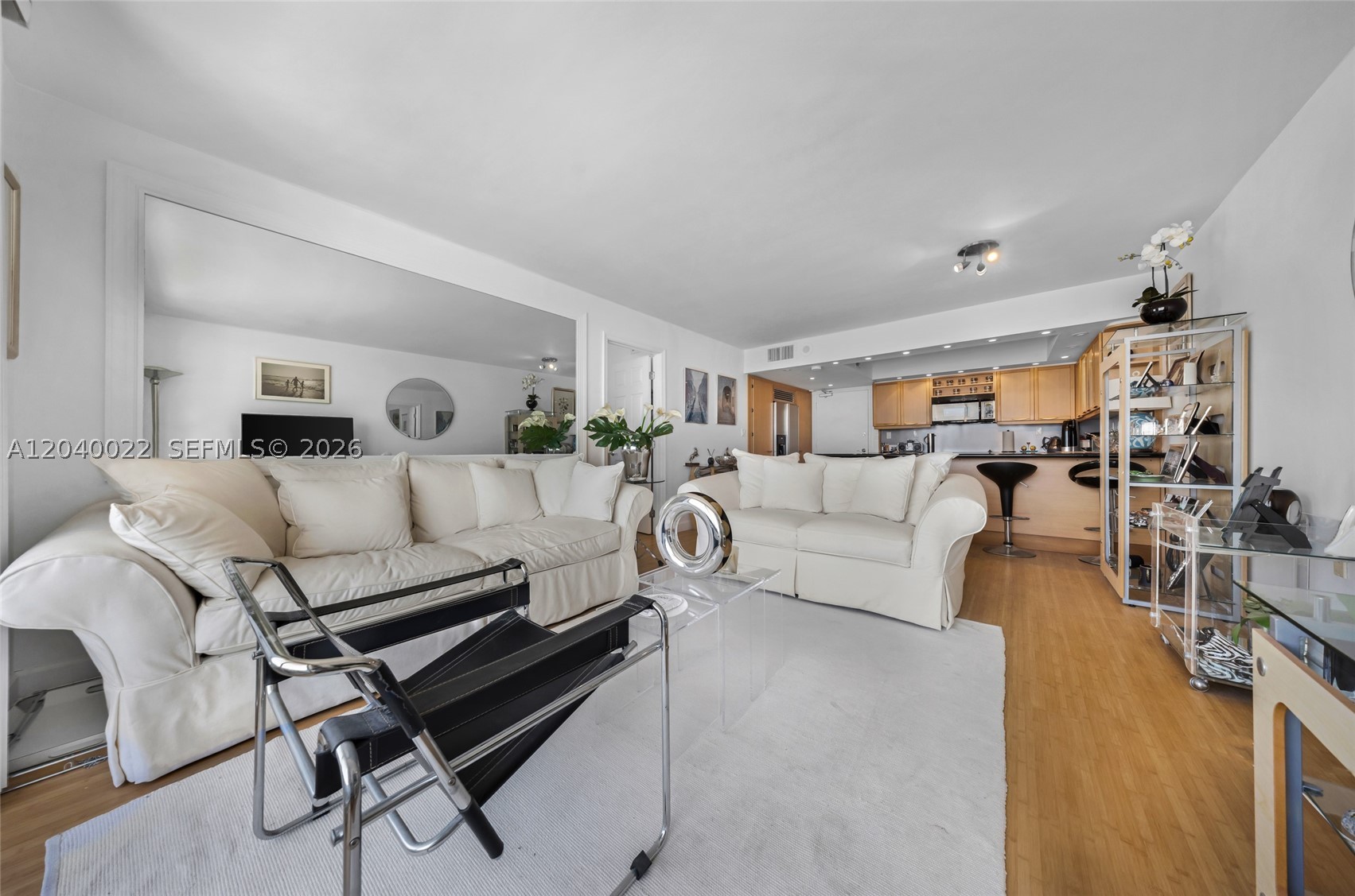 465 Ocean Dr 1009 Property Photo 16