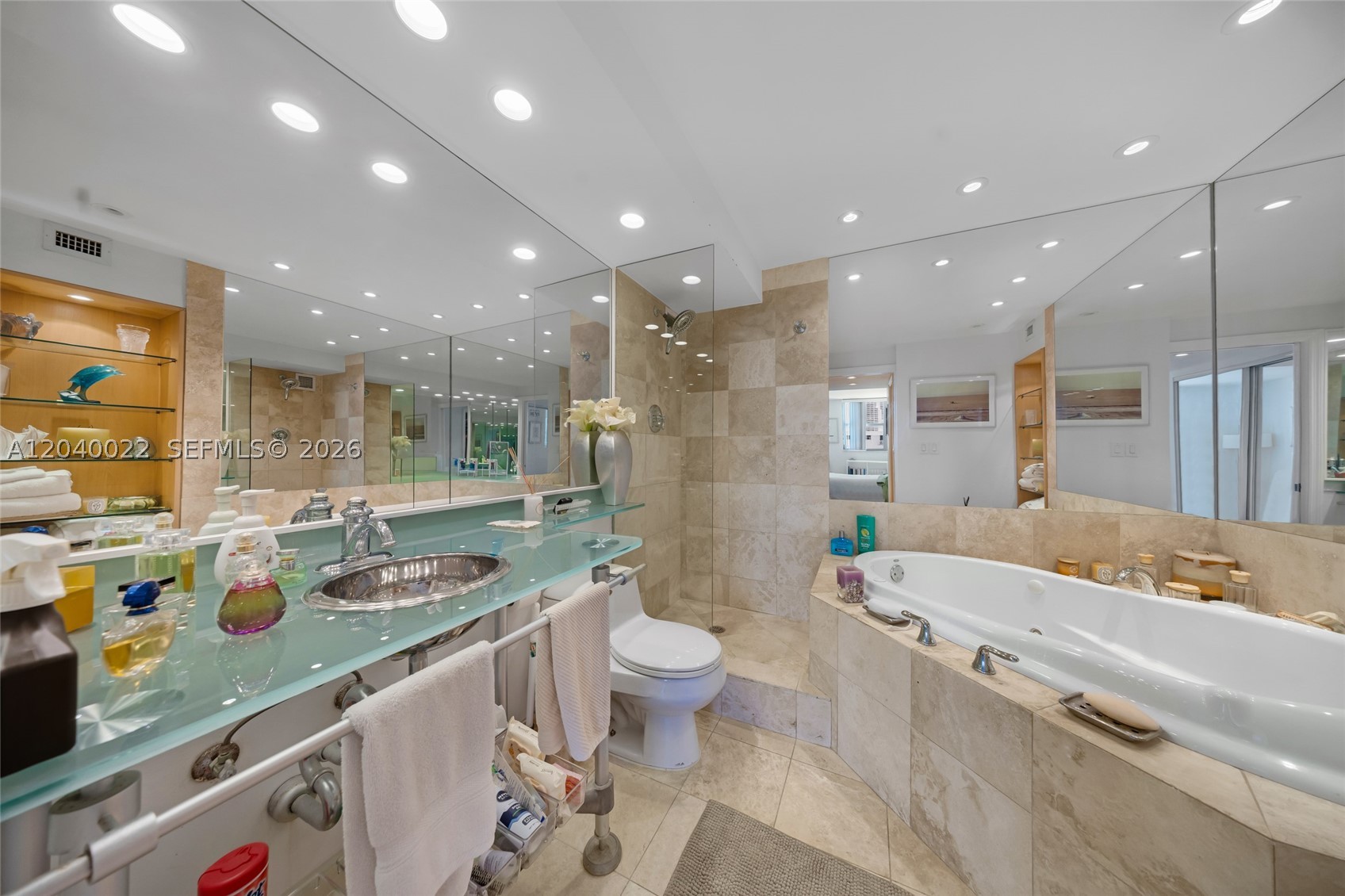 465 Ocean Dr 1009 Property Photo 23