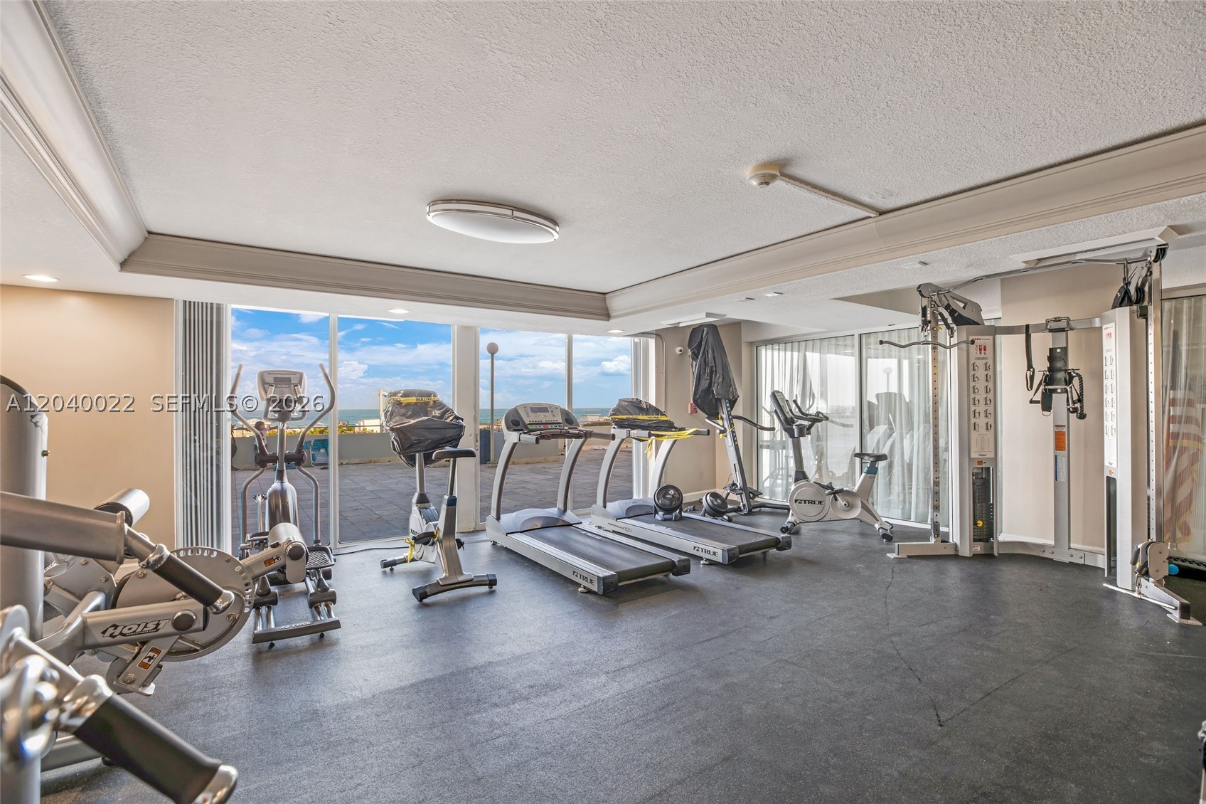 465 Ocean Dr 1009 Property Photo 30