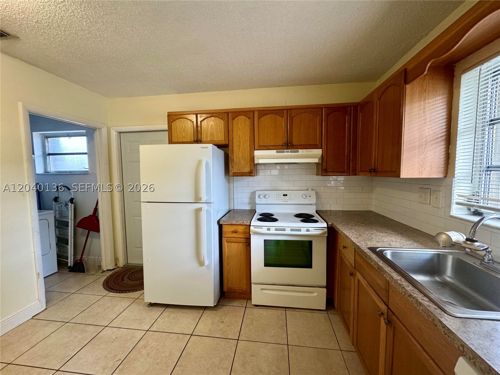 1723 Sw 21st St Property Photo 6