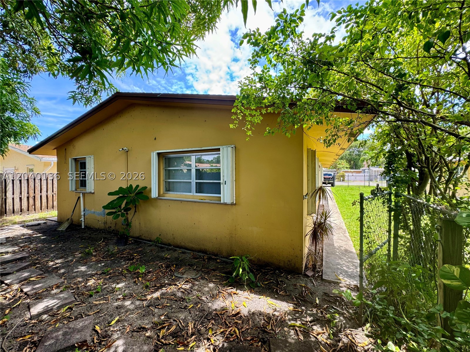 1723 Sw 21st St Property Photo 18
