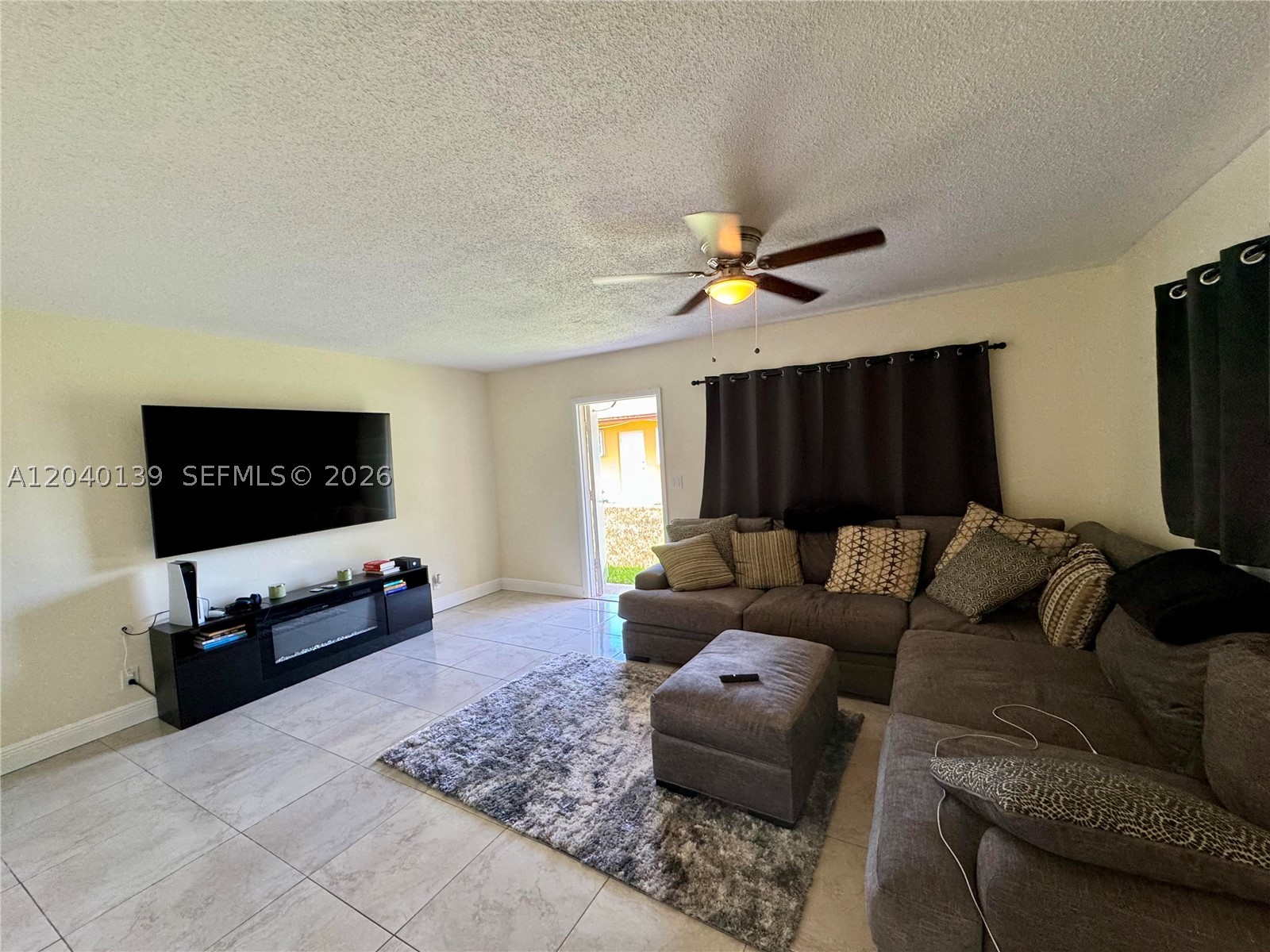 1727 Sw 21st St Property Photo 5