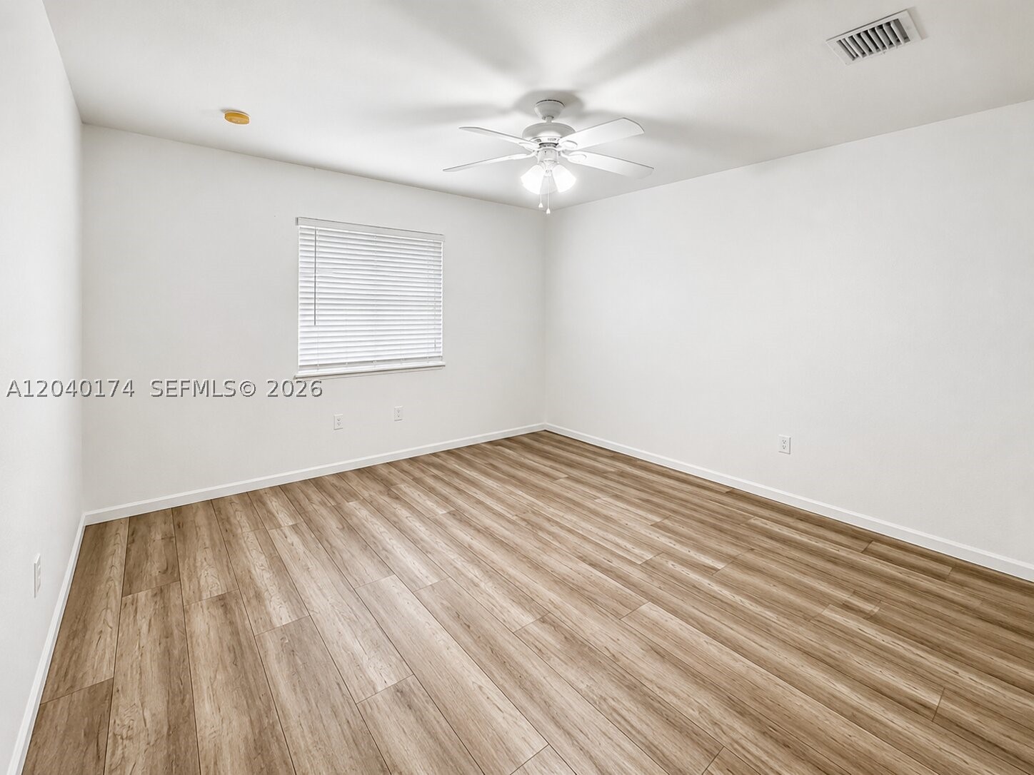 31 Se 3 Property Photo 7
