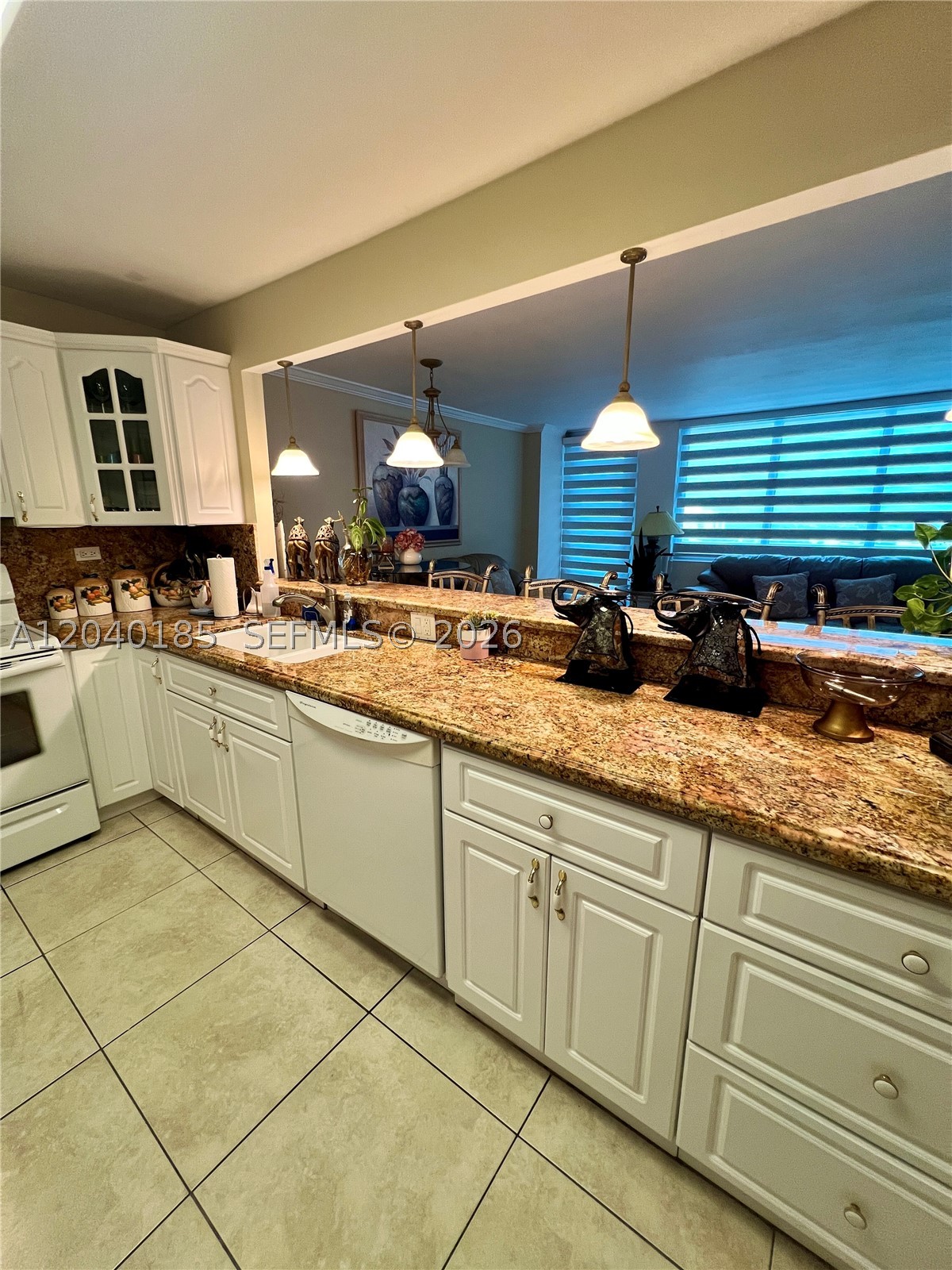 7135 Collins Ave 1523 Property Photo 11