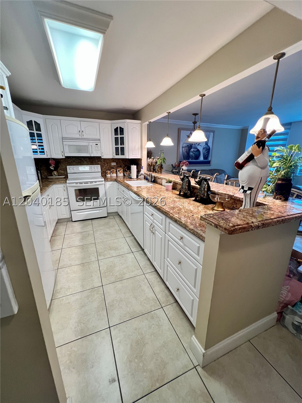 7135 Collins Ave 1523 Property Photo 13