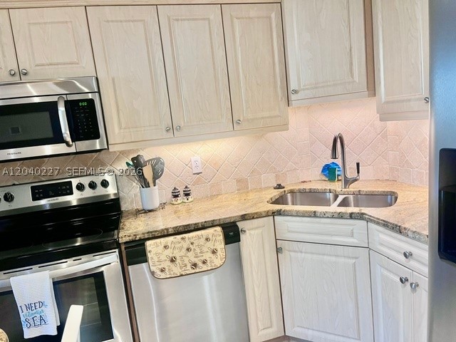 2400 S Ocean Dr 5216 Property Photo 8