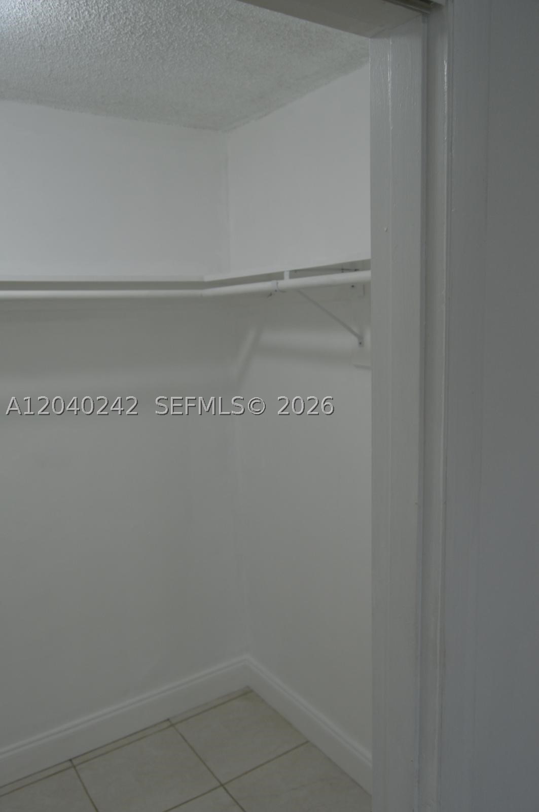 1910 W 56th St 3312 Property Photo 13