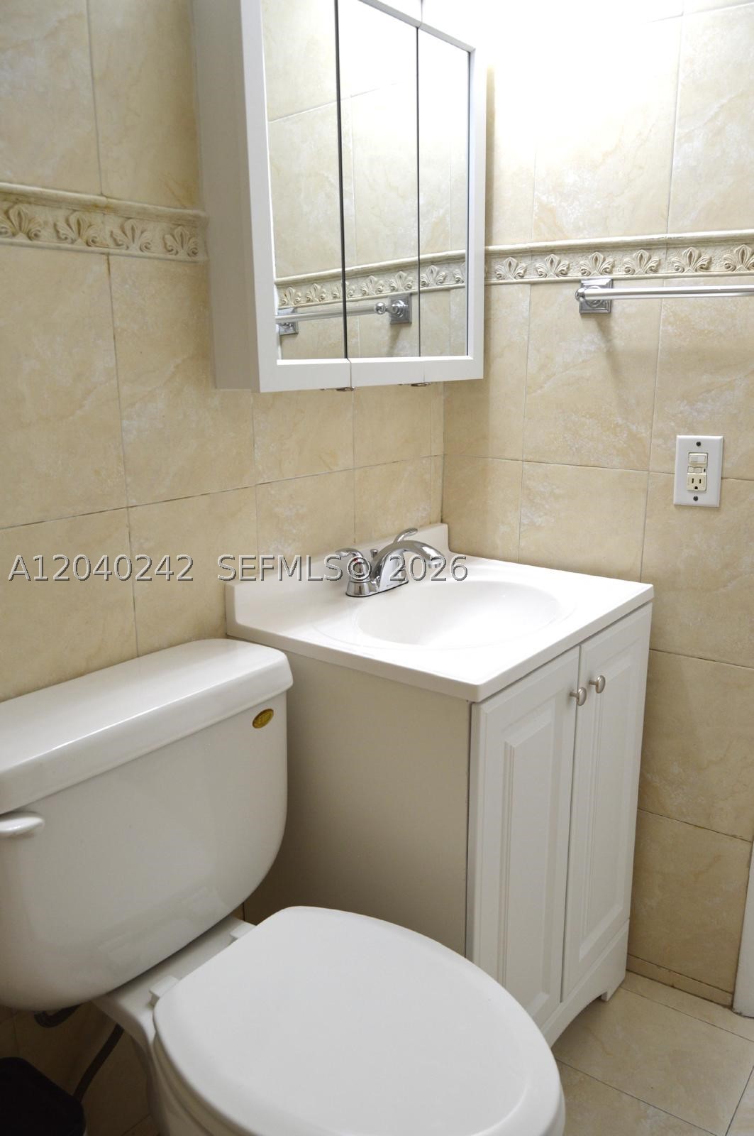 1910 W 56th St 3312 Property Photo 21