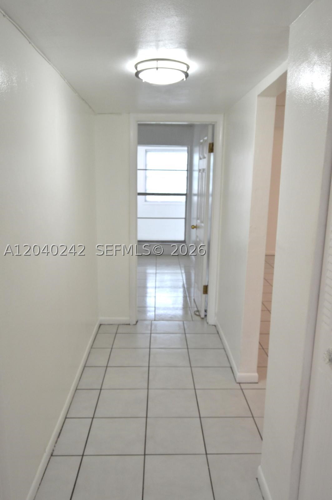 1910 W 56th St 3312 Property Photo 23