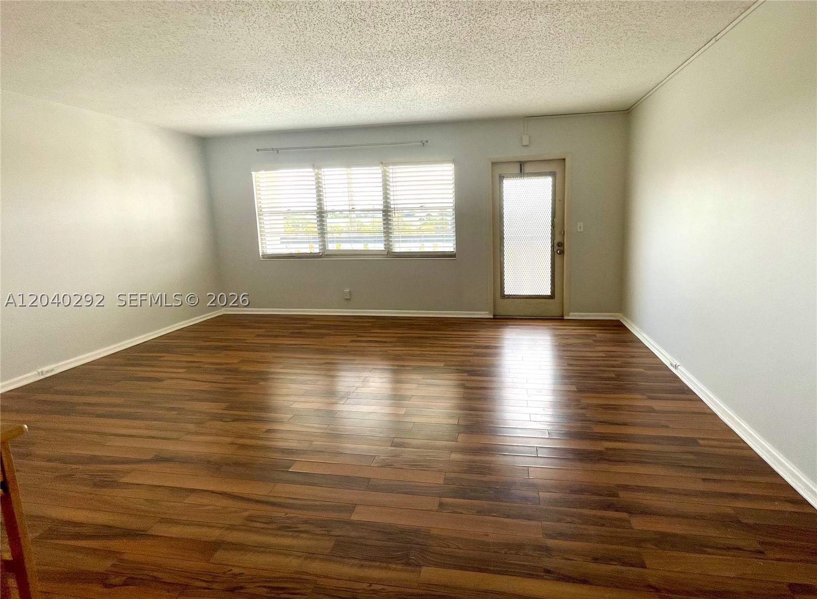 4031 Harwood D 4031 Property Photo 10