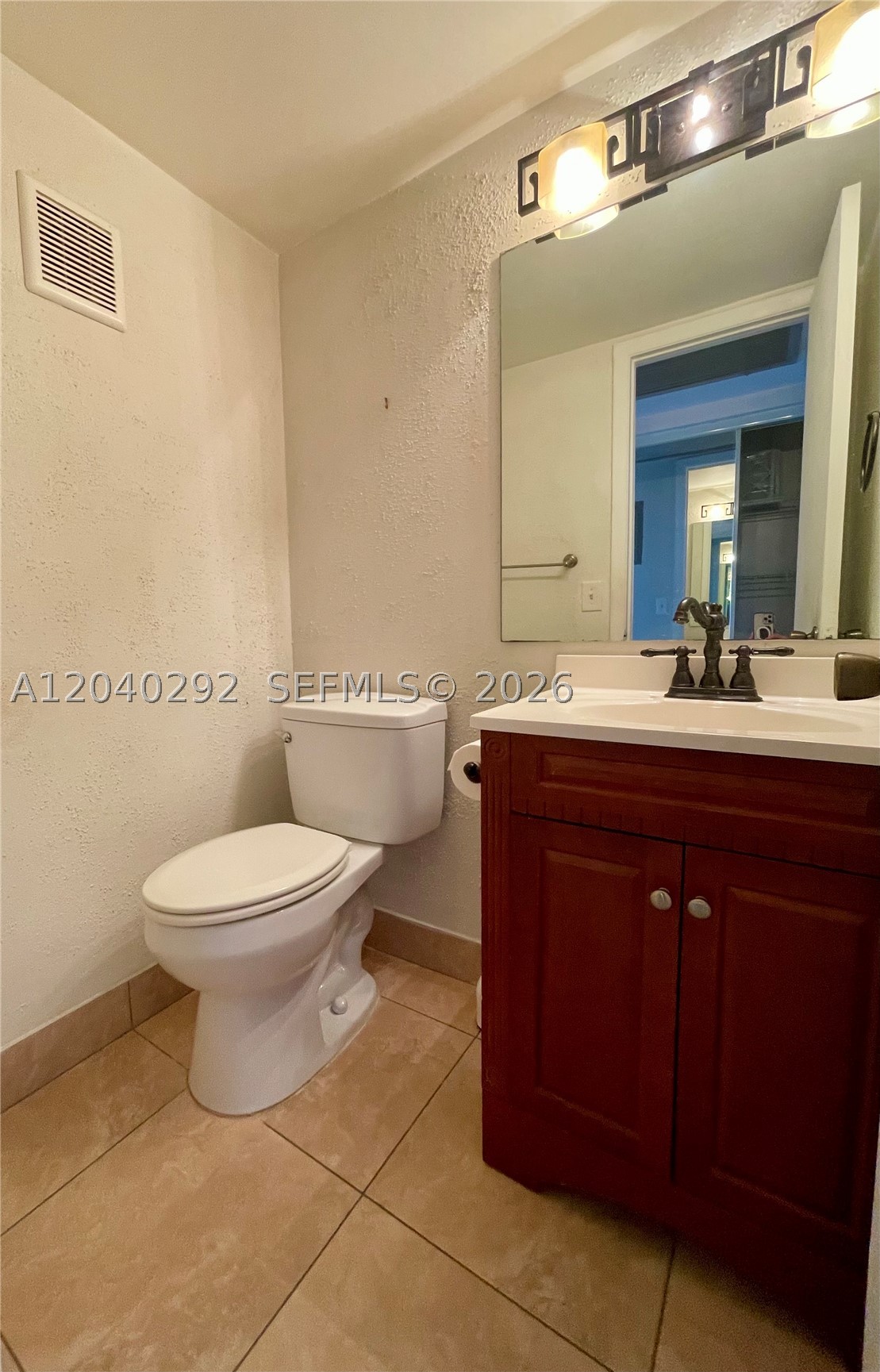 4031 Harwood D 4031 Property Photo 12