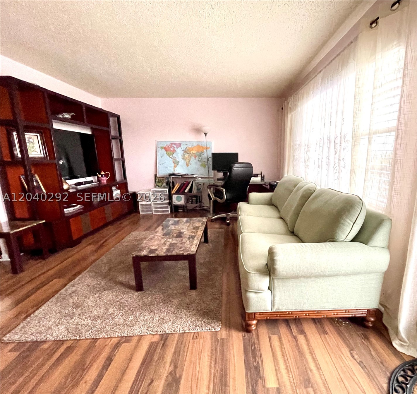 4031 Harwood D 4031 Property Photo 14