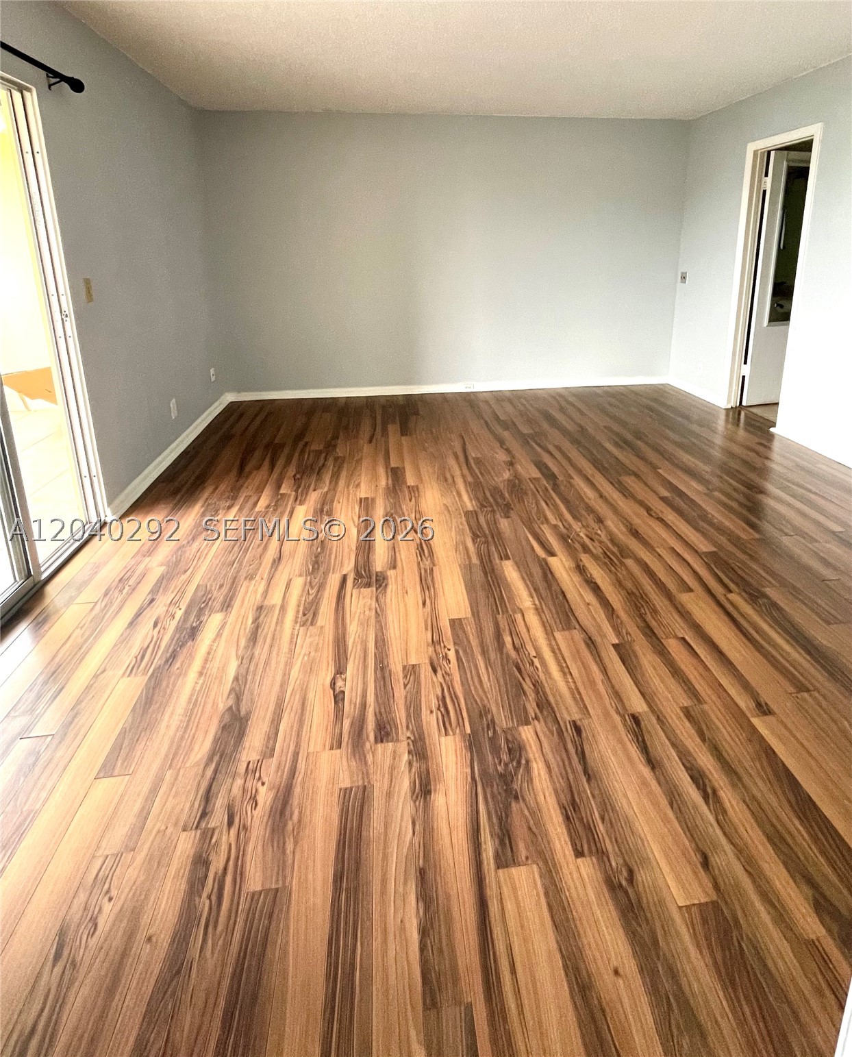 4031 Harwood D 4031 Property Photo 15
