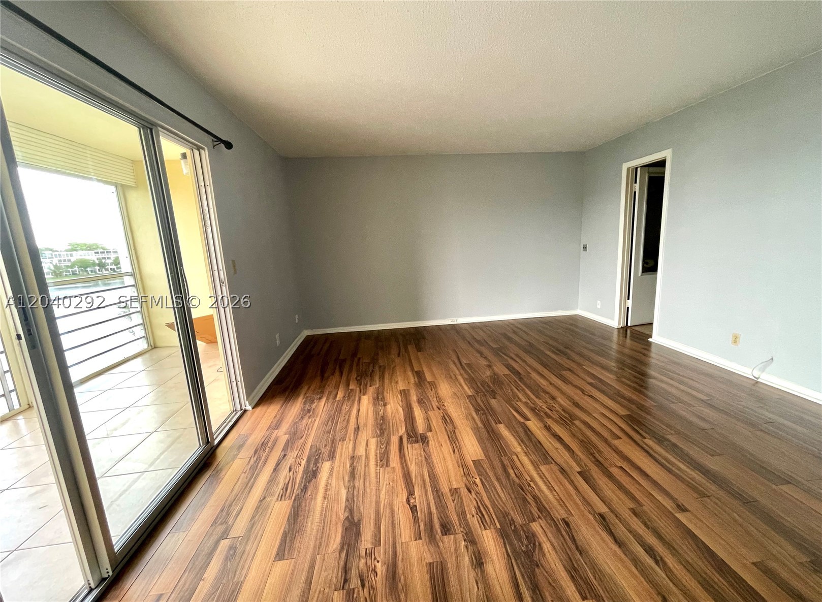 4031 Harwood D 4031 Property Photo 17