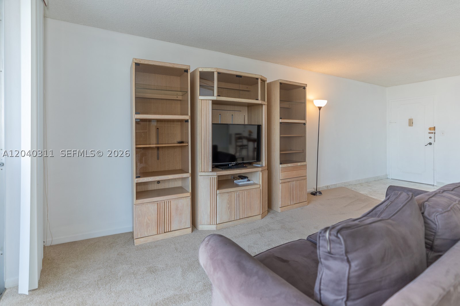 137 Golden Isles Dr 809 Property Photo 7