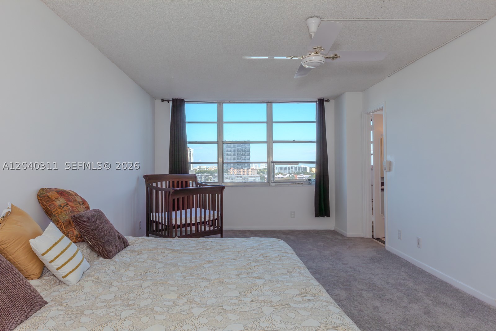 137 Golden Isles Dr 809 Property Photo 25