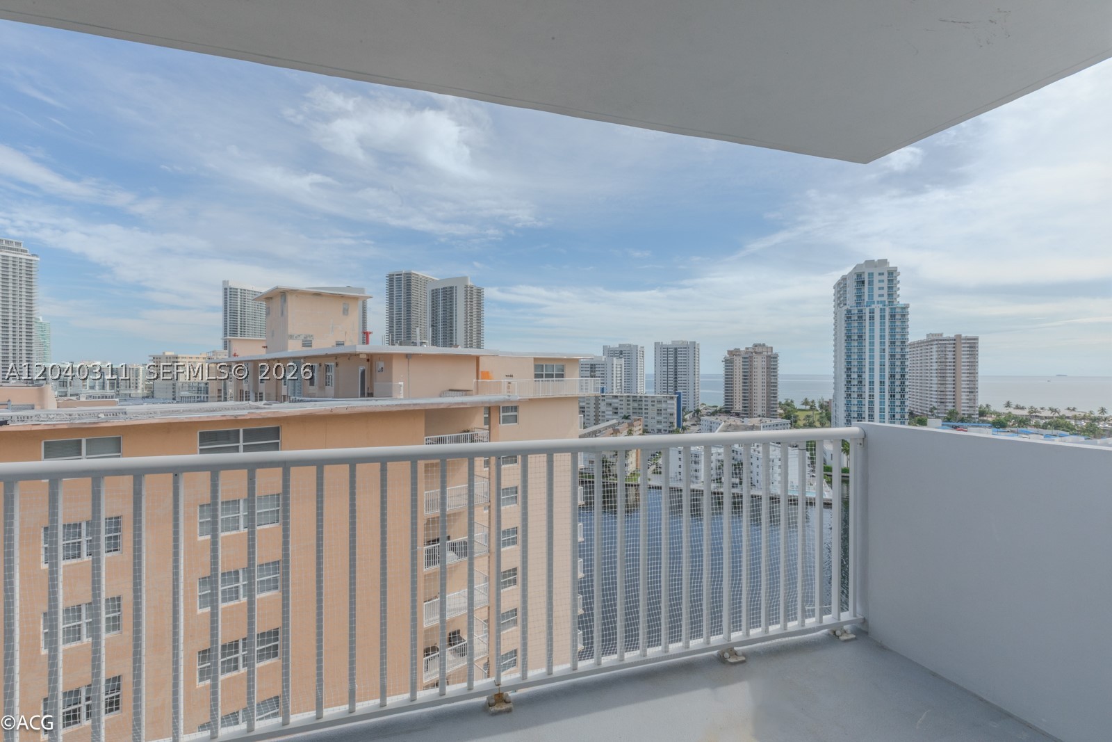 137 Golden Isles Dr 809 Property Photo 33