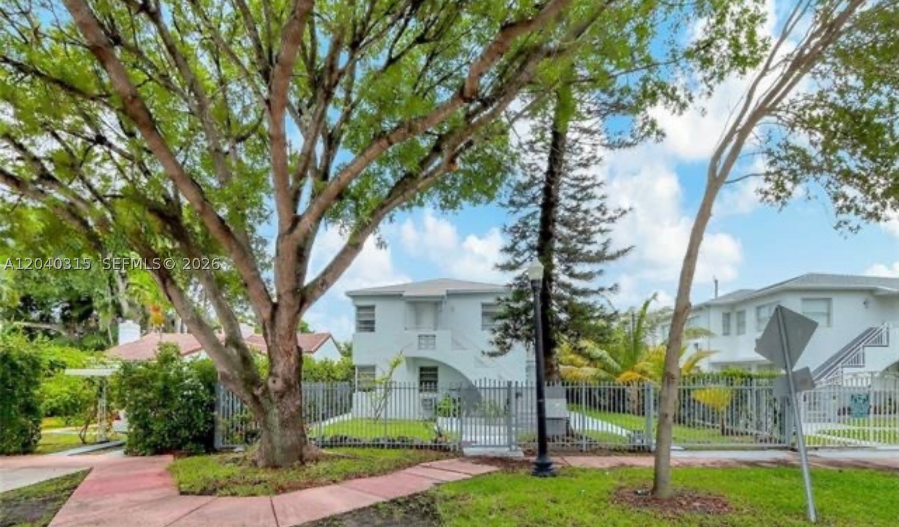 1730 Marseille Dr Property Photo 1