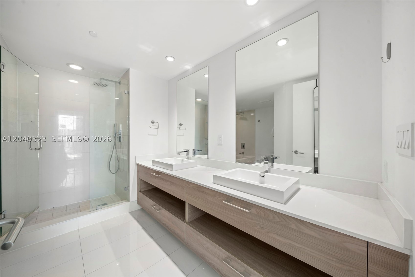 1300 S Miami Ave 2110 Property Photo 14