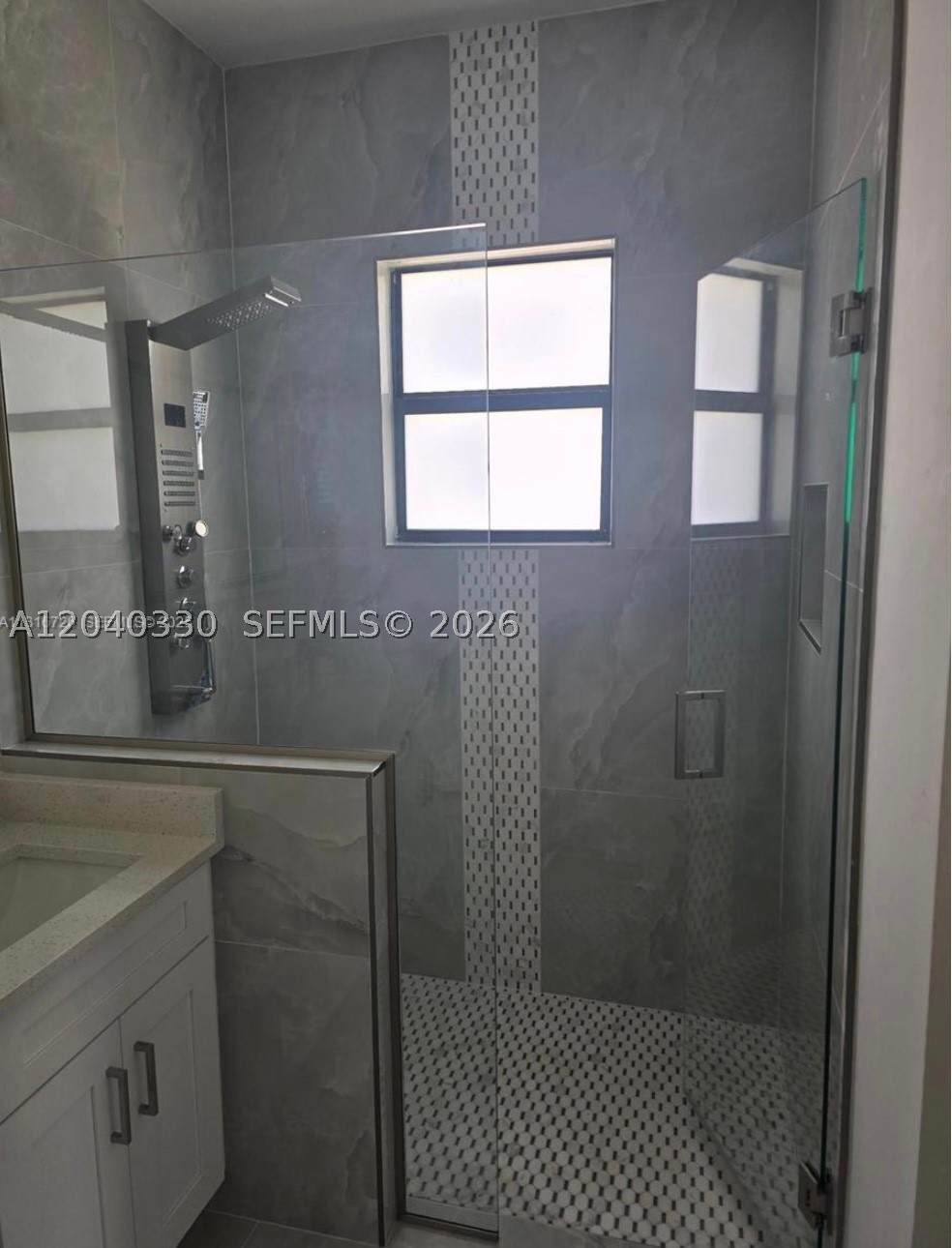 815 Anaconda Ave S Property Photo 8
