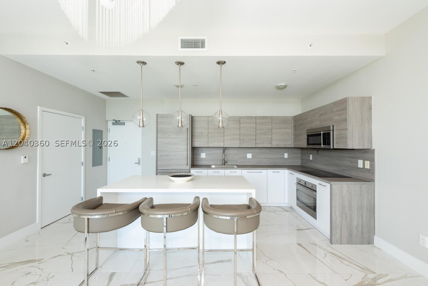 400 Sunny Isles Blvd 104 Property Photo 6