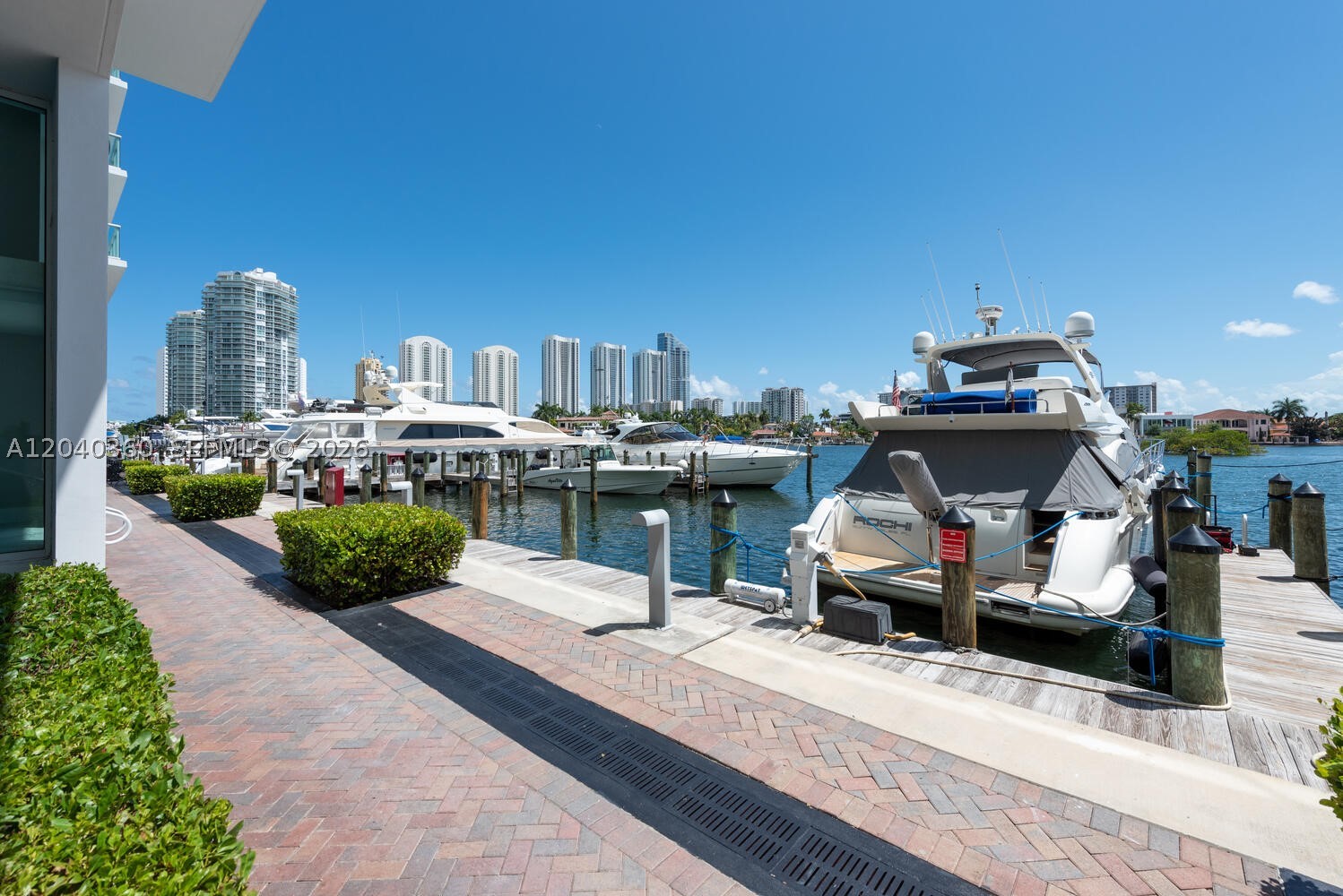 400 Sunny Isles Blvd 104 Property Photo 9