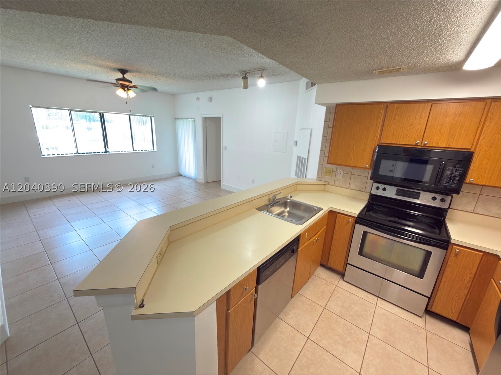 2550 Sw 18th Ter 2201 Property Photo 12