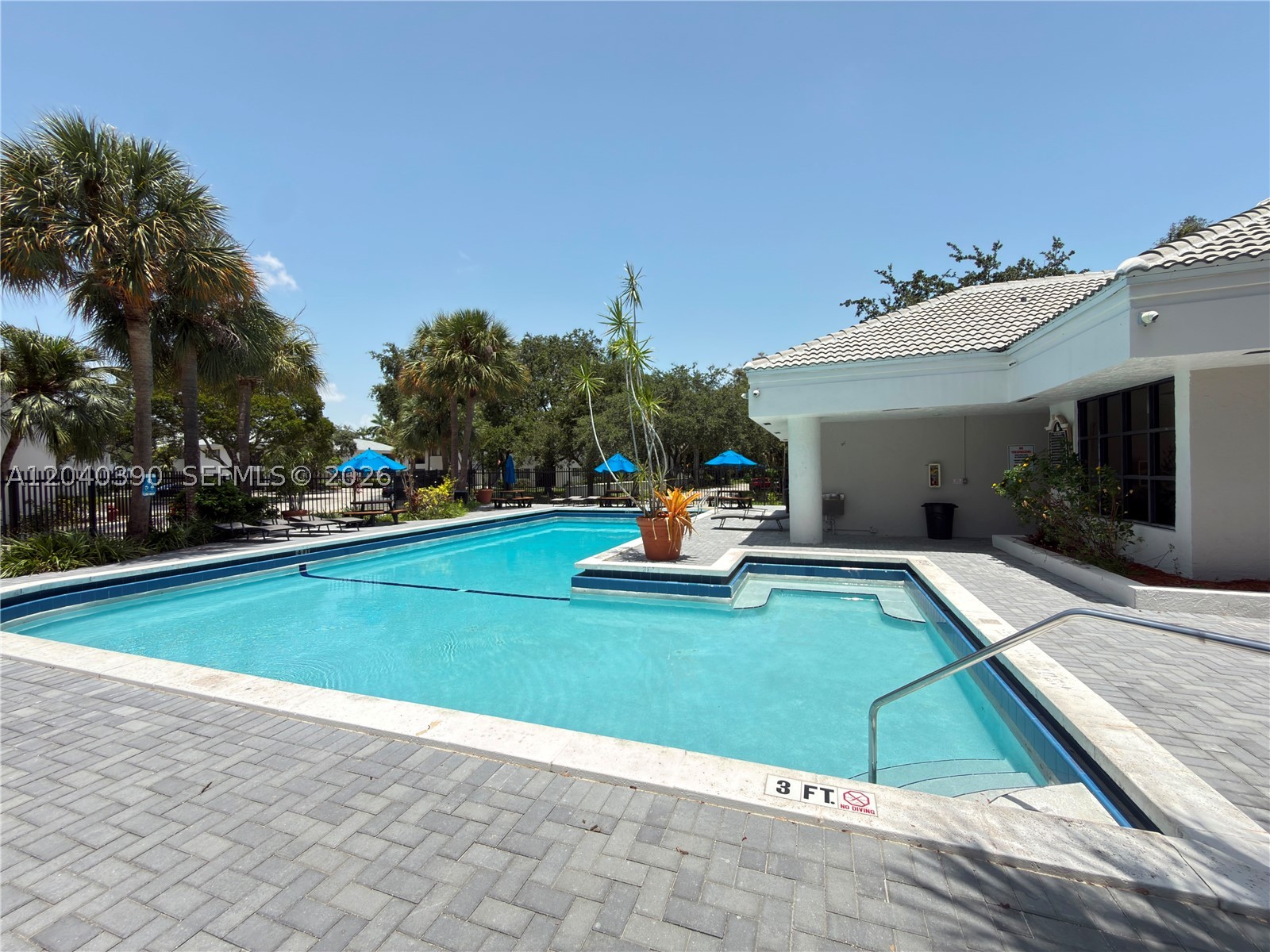 2550 Sw 18th Ter 2201 Property Photo 17