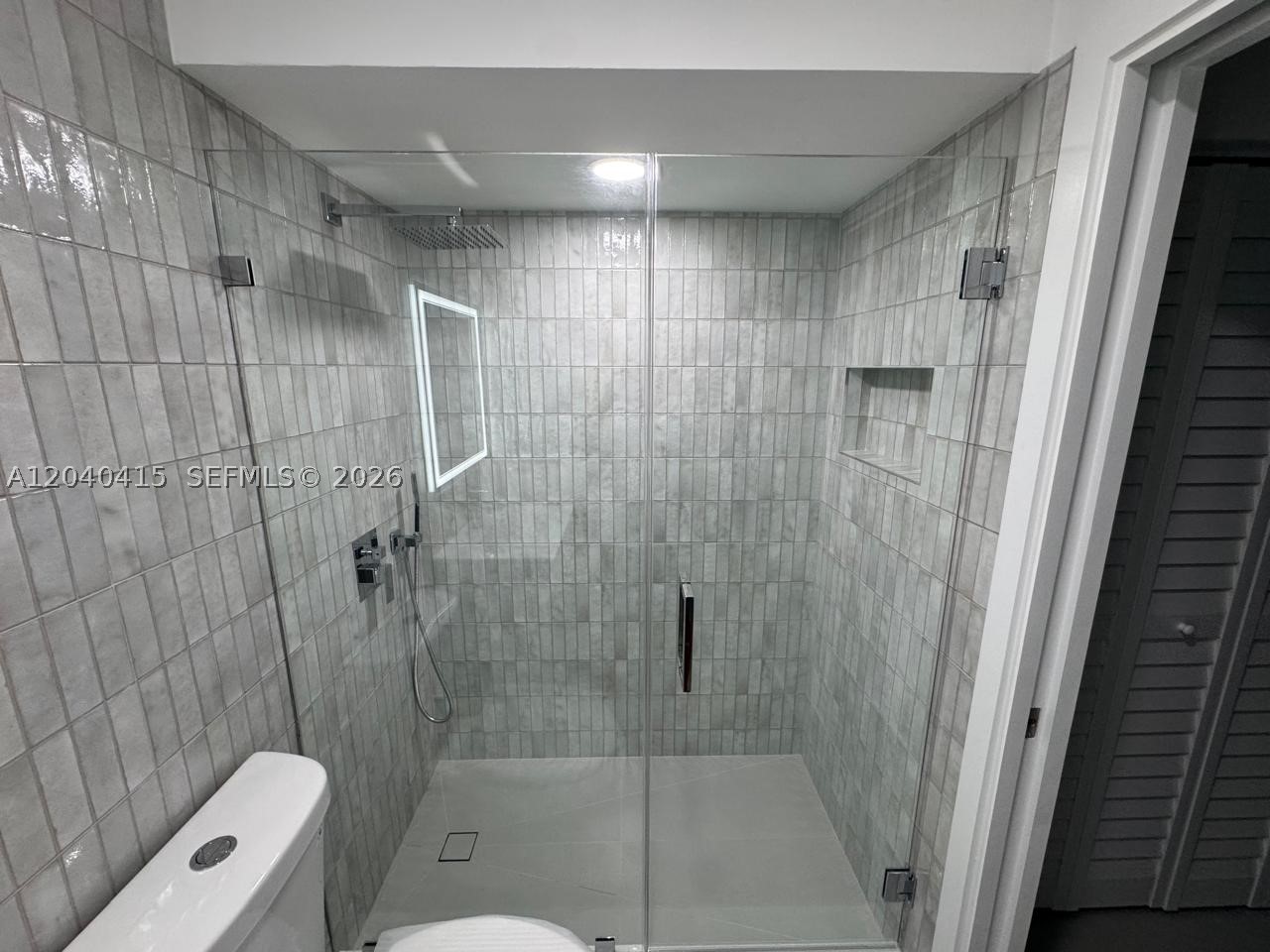 2360 Dover Property Photo 6