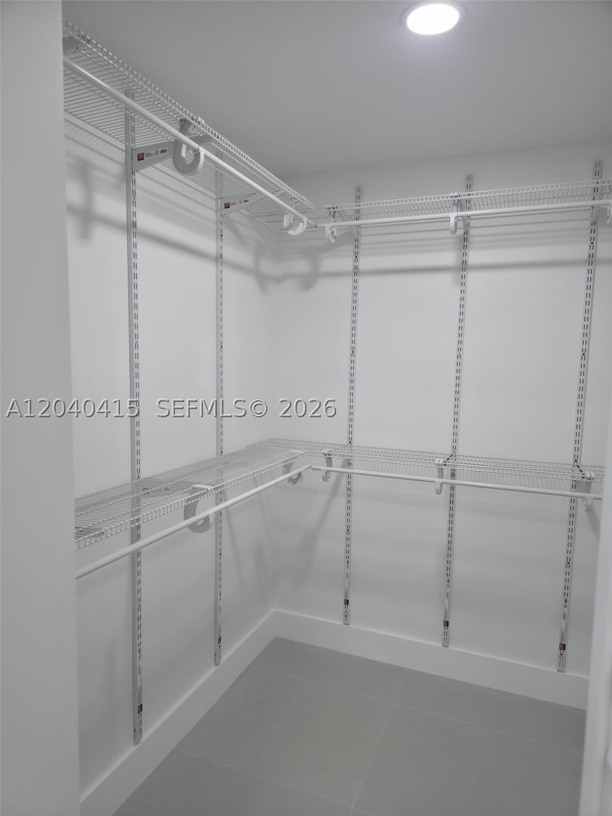 2360 Dover Property Photo 11