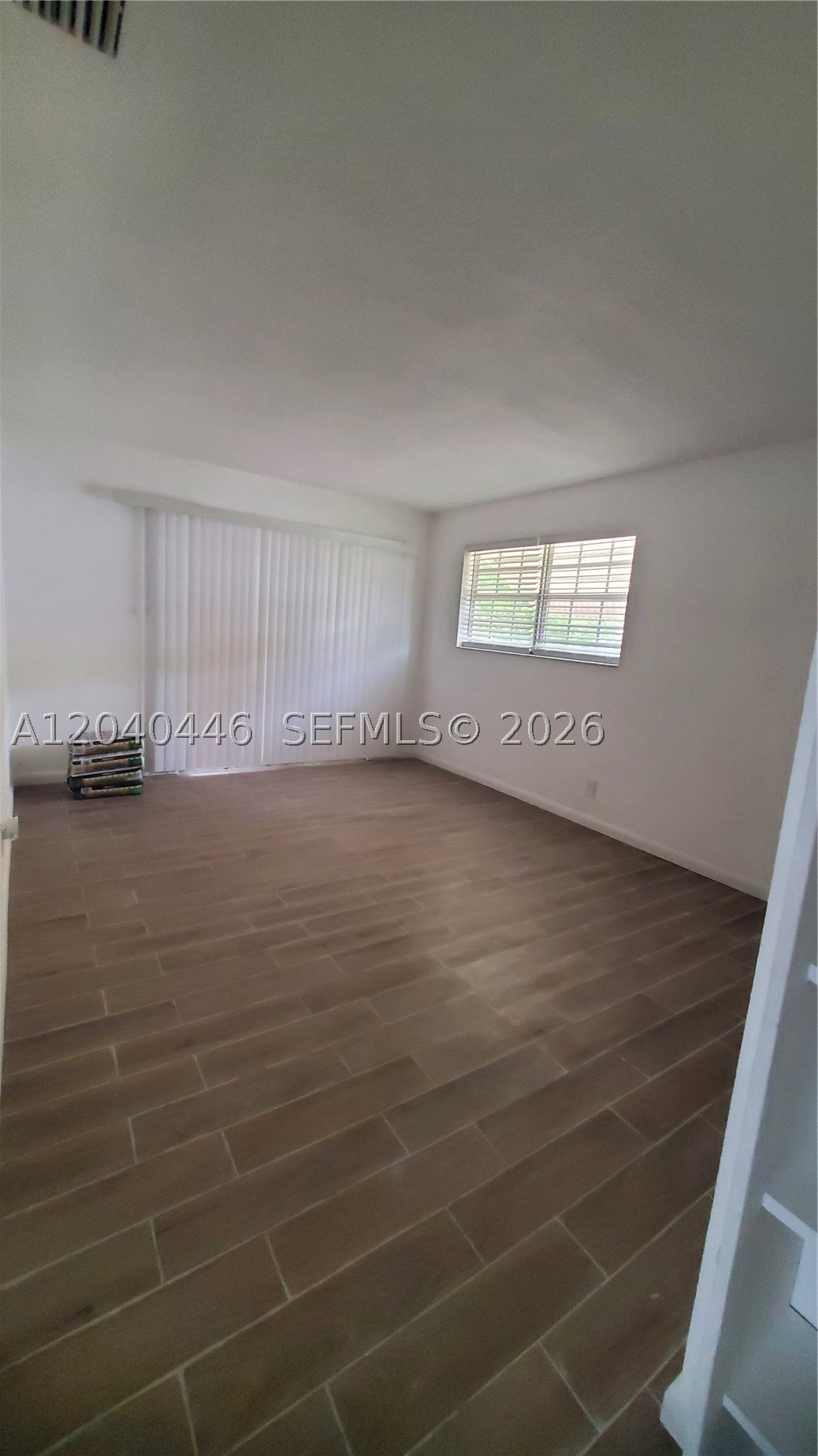 905 Sw 4th Ter E Property Photo 11