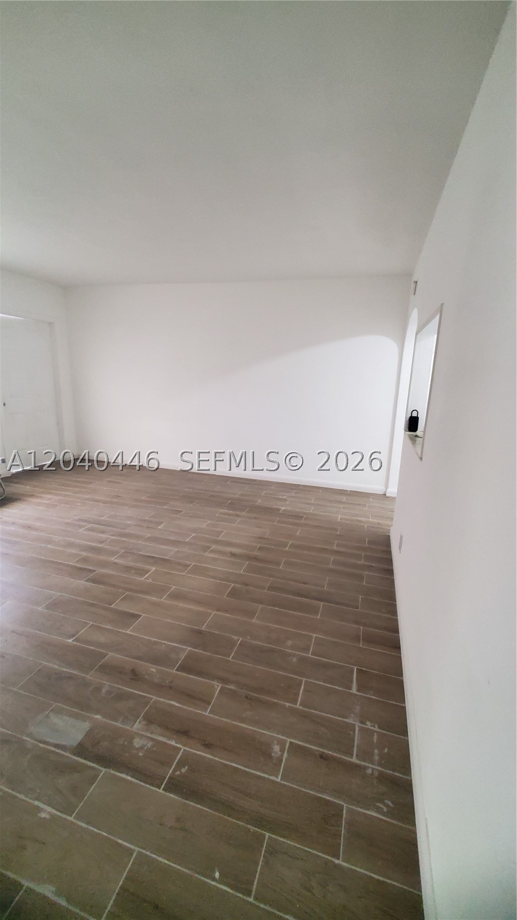 905 Sw 4th Ter E Property Photo 13