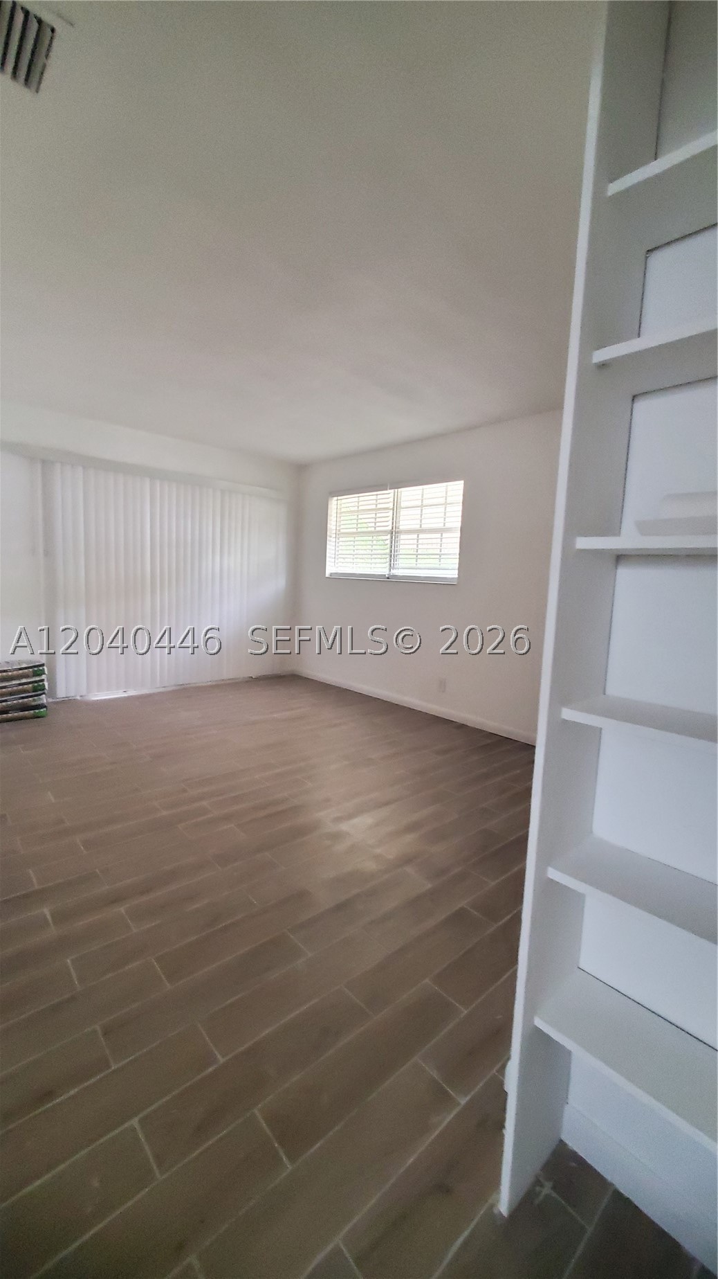 905 Sw 4th Ter E Property Photo 16